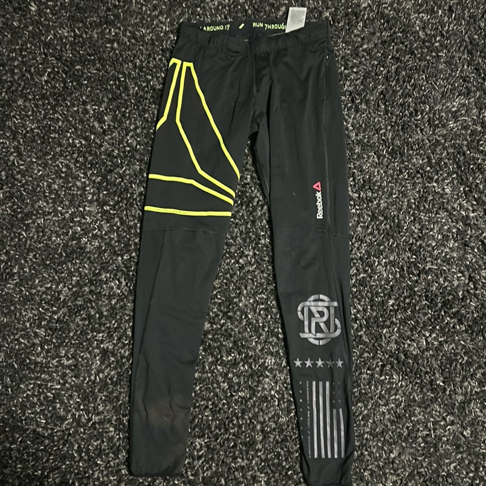 Reebok One Series Running Tights/Leggings in Black and Neon Green